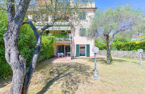 GuestHost - Piana di Solaro Modern Flat & Swimming Pool - Photo 7