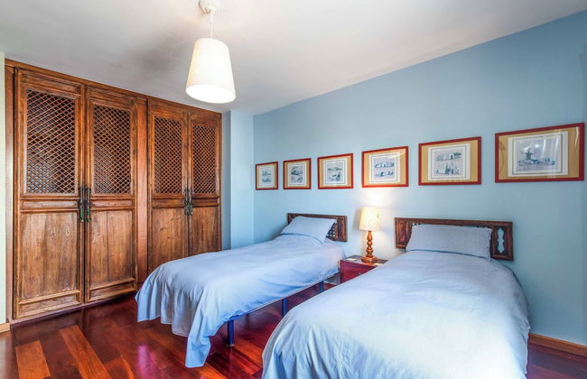 Puerta de Hierro - Photo 23