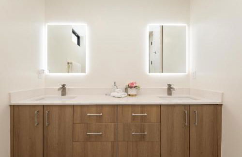 Stylish Apartments in Glendale with Free Parking - Foto 29