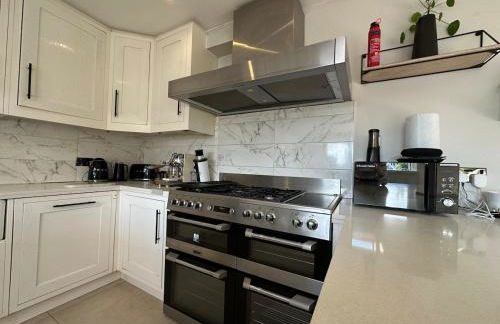 Luxury 3 bed cottage with Sauna, Chobham, sleeps 6 - Foto 6