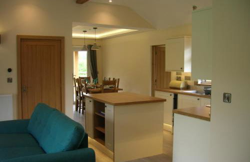 River Lodge Hot Tub Sleeps 6 - Photo 32