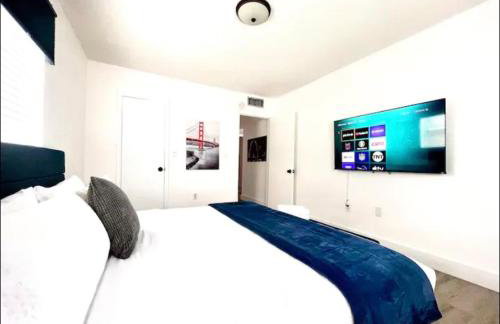 Miami International Airport 2 - Photo 6