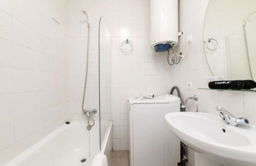 Classy XIII - Ferga Suites - Photo 16