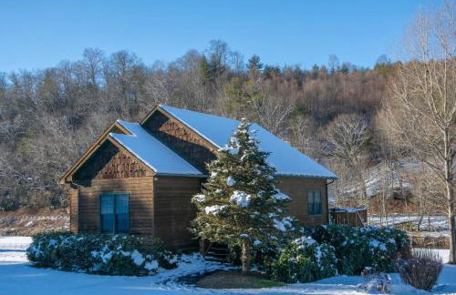 Cozy Cabin Right on the New River in Todd - Easy River Access - Fire Pit - Photo 32