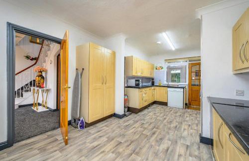 -CH- Stylish & Relaxed Stay,Free Parking,Free WiFi - Foto 35