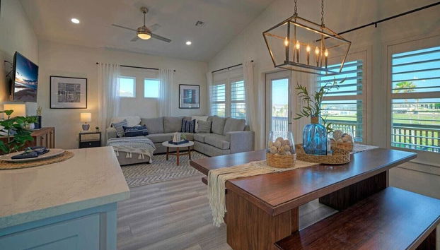 New Build! Priv Pool, Firepit, Walk to the Beach Alright, Alright by Avantstay - Foto 4, Interior