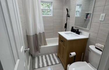 Entire 3bdr home w/parking, backyard, FirePit, BBQ - Foto 41