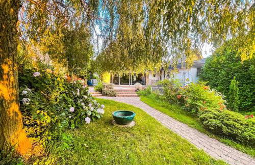 Exklusive Landvilla mit Pool, Sauna und Garten - Foto 1