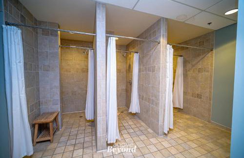 Color Pop by the Pool! - Foto 74