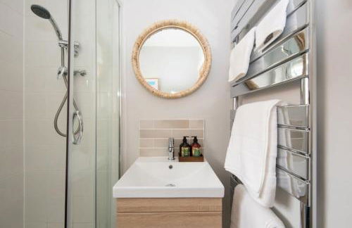 Bosham 3 BR Beach House with Garden & Playhouse - Foto 46