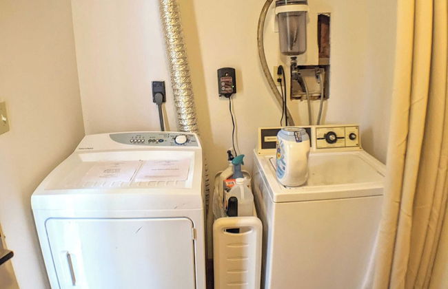 The Bear Foot Lodge by Avantstay Game Room, Deck, Beach/lake Access - Photo 21