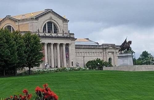 Mins To Forest Park Museum & Walk to BJ Hospital - Foto 43