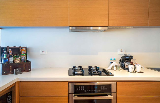 93 Luxury Suites & Residences - Photo 41