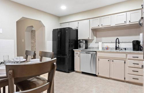 Two Adjacent Houses with a Private Pool - Foto 48