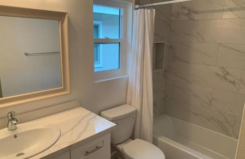 Beautifully Remodeled 2BR Prime Irvine Location - Photo 10