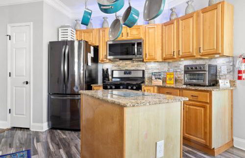 Luxury Condo in Gulfport - Photo 38