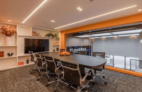 Flat Luxo com Coworking, Academia e Rooftop - WiFi 1Gb - Beira Mar 4 min - Foto 18