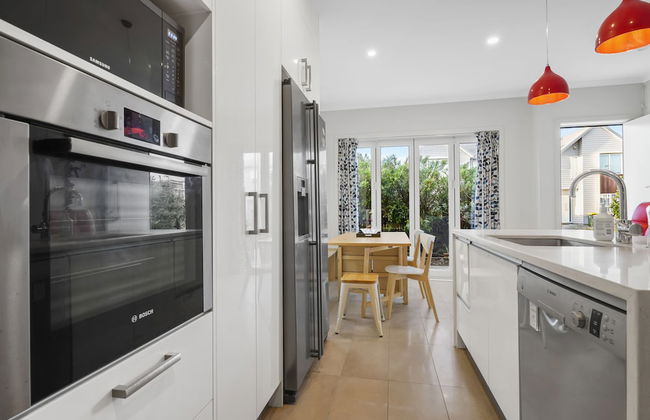 Modern 3BR Family House - Yard & Big TV - Foto 19