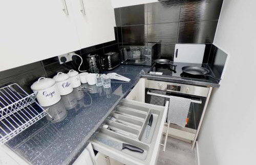 Large One Bedroom Apartments Southsea Sleeps 3 - Free Parking - Foto 46