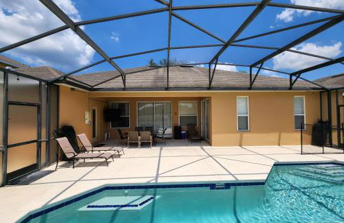 652- Spacious 5-Bedroom Villa with Pool, Spa & Scenic Lake Views - Foto 11