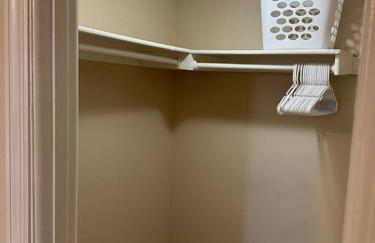 Waterfront corner 2/1 Apt - Foto 15