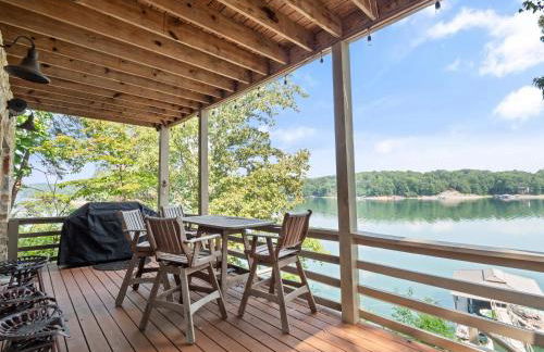 Central Perk - Pet Friendly, Luxury Cabin Feel, Kayaksand Coffee! - Foto 34