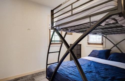 Private Dock and Rowboat! Cabin on Bearskin Lake - Foto 17