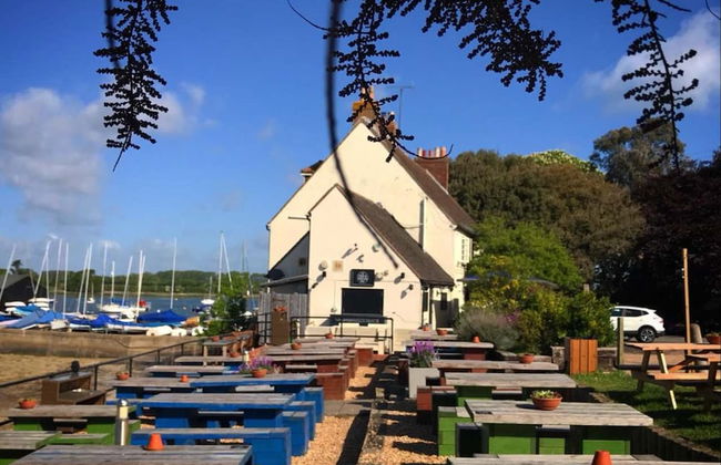 Home From Home 3-bed Nr East Wittering Beach - Photo 50