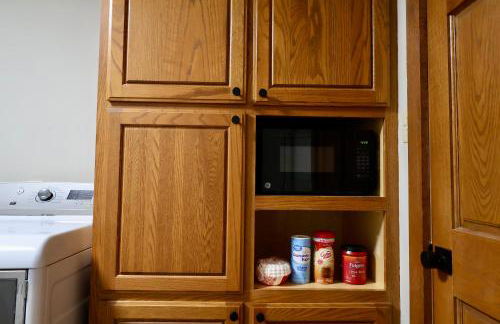 Hidden Hillside Retreat - A Secluded Modern Cabin - Foto 24