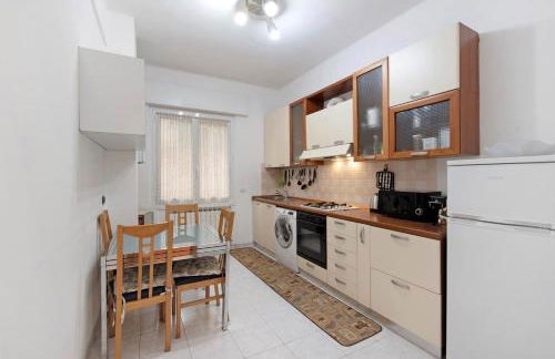 Leo! Intero appartamento ad uso ESCLUSIVO - Aeroporto Genova Sestri Ponente - Foto 8