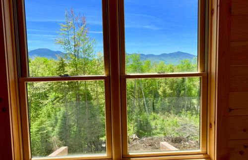UV Log home with direct Cannon Mountain views Minutes to attractions Fireplace Pool Table AC - Foto 49