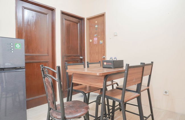 Comfort And Cozy 2Br At Gajah Mada Mediterania Apartment - Foto 11