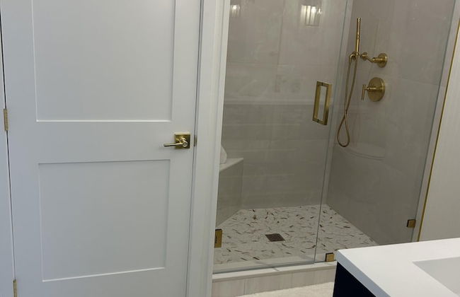 Beautiful Updated Stilted Home Makes For A Super Getaway. 3 Bedroom Home by RedAwning - Foto 23