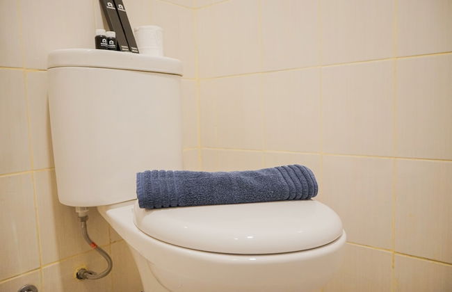 Relaxing and Tidy Studio Apartment at Ayodhya Residences - Foto 8