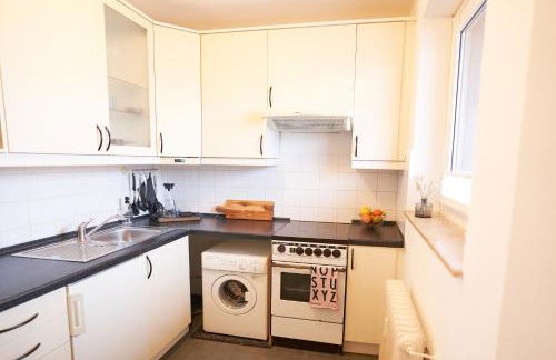 Gemütliches und helles Studio Apartment mit Balkon, Badewanne, WLAN, Parkplatz - Foto 8