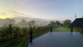 The Hut 45 - Photo 4