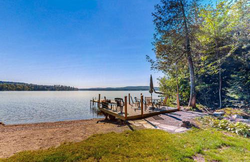 Spectacular Sebec Setting - Foto 22