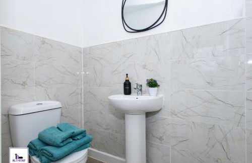 Ledger by Alt-Stay - 4 Bed All En-Suite House - Contractors & Relocations - Weekly & Monthly Rates - Foto 27