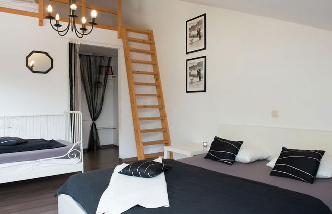 Luxury Villa in Stavelot with Hot Tub - Photo 22