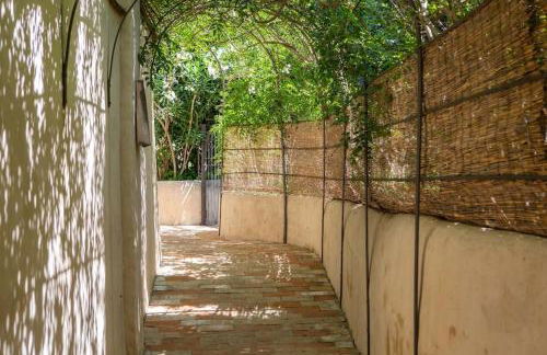 Sitges Hill Retreats-Masia Nur 22 bedrooms divided over 9 houses for max 44 guests - Foto 12