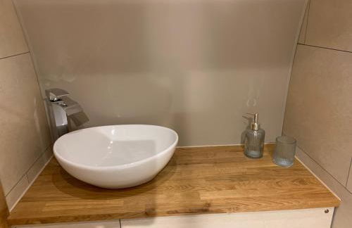 Luxury Pod-Sleeps 2-Hot Tub-Pets-Garden - Foto 24