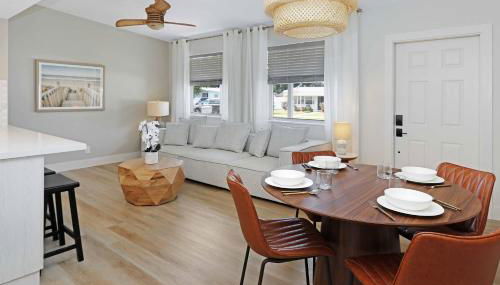 Totally Renovated Near Beach - Photo 4