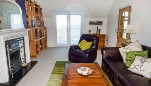 Glan Y Mor - Photo 4