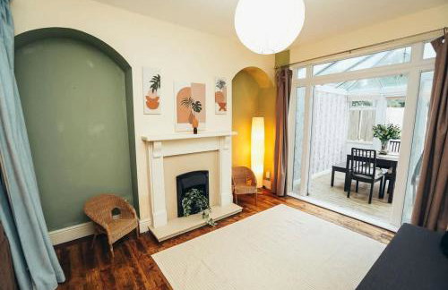Huge 4 Bed Family Home in Derbyshire with Parking - Foto 28