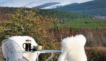 2 bed lodge with private hot tub in Aviemore - Foto 3