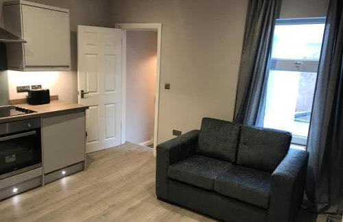 Central 1 bed stylish apartment - Photo 2