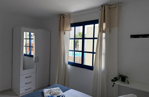 Villa LiLo Private House with Heated Pool - Foto 42