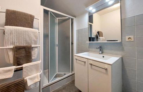 Beautiful Home In Nanteuil-En-Vallée With Wifi - Foto 19