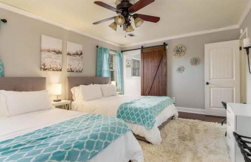 Gorgeous Alabama Home 4 Miles to Stadium Sleeps 8 - Foto 32