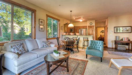 Alpine Way Lake & Sugar Bowl Resort - Foto 5